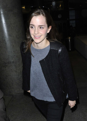 photo 13 in Emma Watson gallery [id681661] 2013-12-01 00:00:00