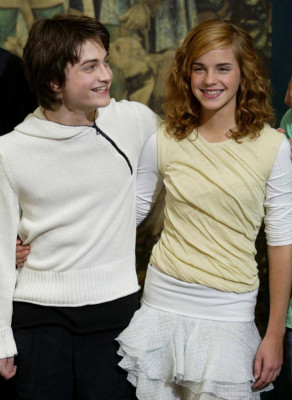 photo 26 in Emma Watson gallery [id624644] 2013-04-14 00:00:00