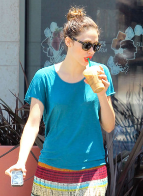 Emmy Rossum pic #533527