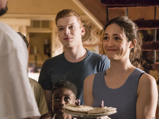 Emmy Rossum - &quot;Shameless&quot; 8x02 - Where&#039;s My Meth Stills