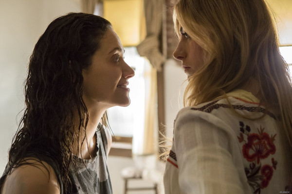 Emmy Rossum - &quot;Shameless&quot; 8x03 - God Bless Her Rotting Soul Stills