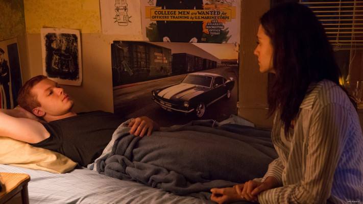 Emmy Rossum - &quot;Shameless&quot; 8x07 - Occupy Fiona Stills