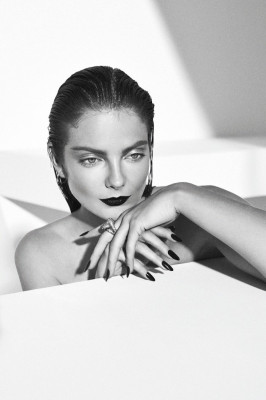 Eniko Mihalik pic #709404