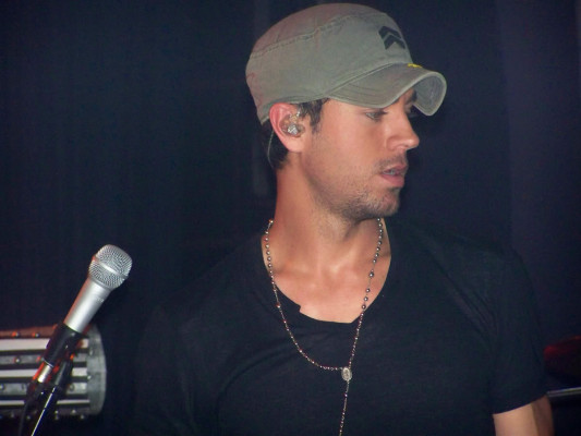 Enrique Iglesias pic #510817