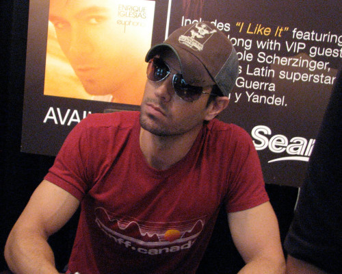 photo 21 in Enrique Iglesias gallery [id496575] 2012-04-14 00:00:00