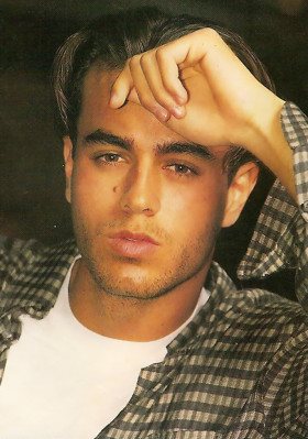 photo 11 in Enrique Iglesias gallery [id500206] 2012-04-20 00:00:00