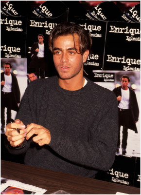 photo 25 in Enrique Iglesias gallery [id496309] 2012-04-13 00:00:00