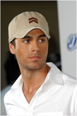 photo 15 in Enrique Iglesias gallery [id488650] 2012-04-01 00:00:00