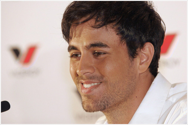 Enrique Iglesias pic #484544