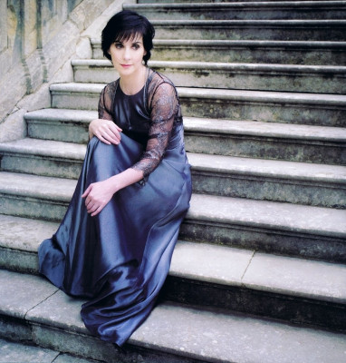 photo 6 in Enya gallery [id186084] 2009-09-11 00:00:00
