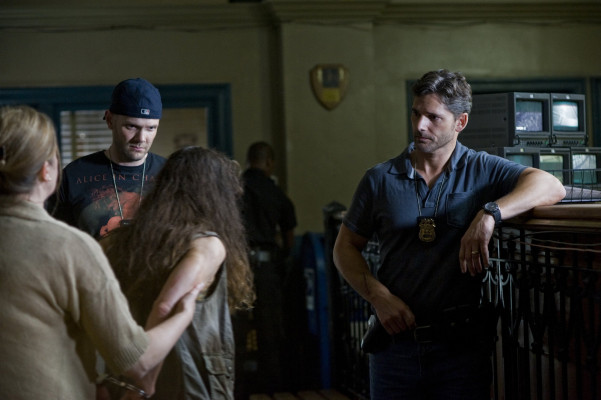 Eric Bana - Deliver Us from Evil Movie Stills
