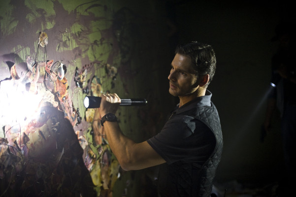 Eric Bana - Deliver Us from Evil Movie Stills