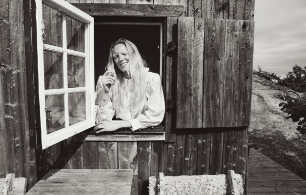 Erika Linder - Vogue Paris 2019