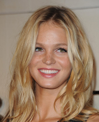 Erin Heatherton pic #444697