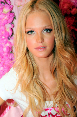 Erin Heatherton pic #304610