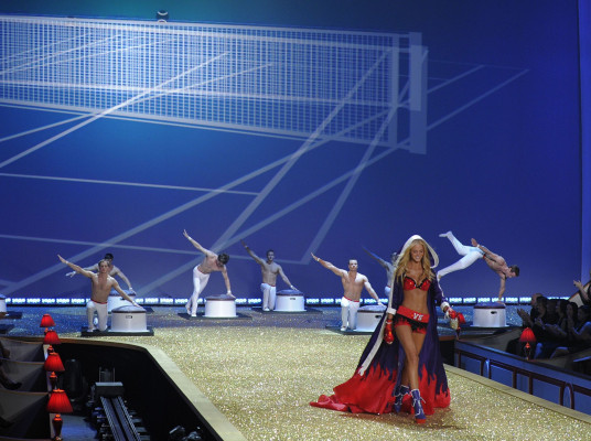 Erin Heatherton pic #369025