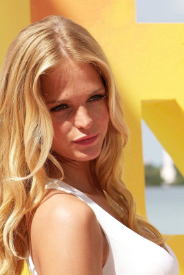 Erin Heatherton pic #473451
