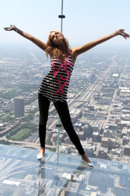 Erin Heatherton pic #415171