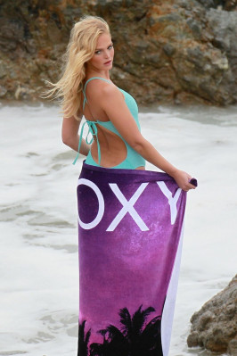 photo 28 in Erin Heatherton gallery [id782665] 2014-12-26 00:00:00