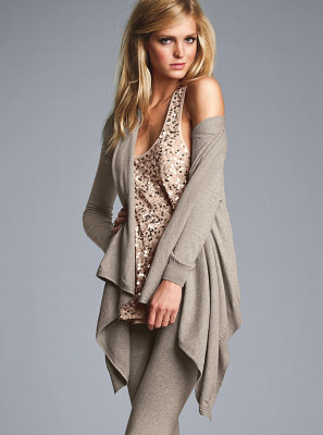 Erin Heatherton pic #450657