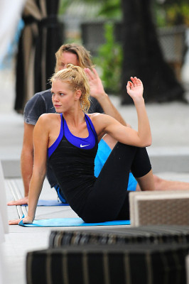 Erin Heatherton pic #640205