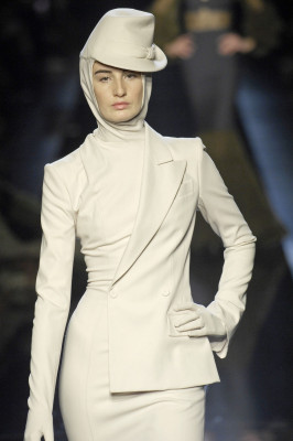 Erin OConnor pic #549716