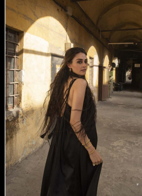 ESRA BILGIC in Hello! Magazine, Pakistan Digital Issue June 2020