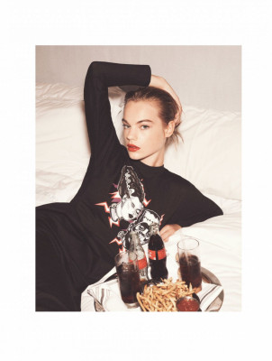 ESTELLA BOERSMA in Elle Magazine, UK December 2019