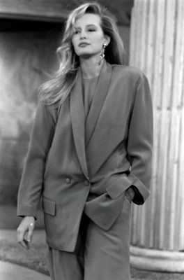 Estelle Lefebure for Anne Klein SS 1990