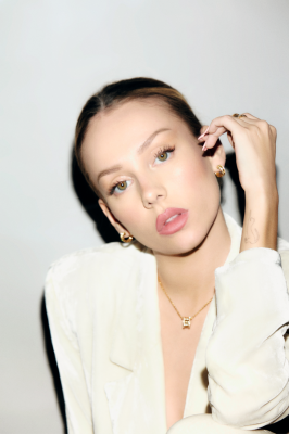 Ester Exposito-Bulgari