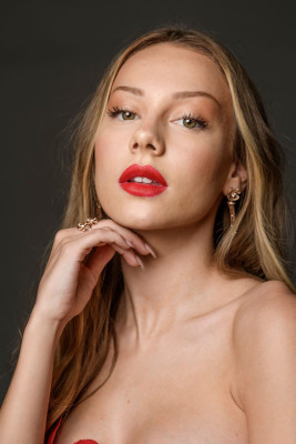 Ester Exposito