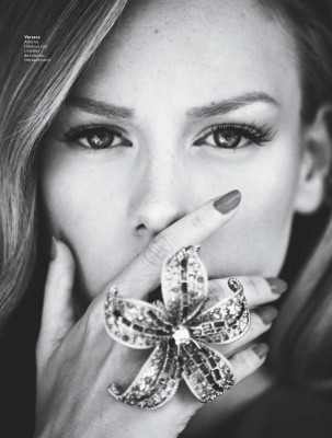 ESTER EXPOSITO in Instyle Magazine, Spain July 2020