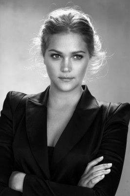 Esti Ginzburg pic #398929