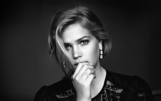 Esti Ginzburg pic #461123