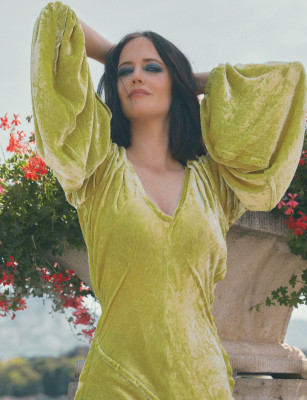 Eva Green by Javier Biosca for Tatler Russia // 2020