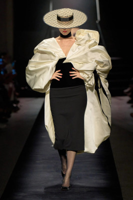 Schiaparelli Haute Couture Fall/Winter 2022 Fashion show in Paris
