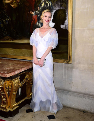 Eva Herzigova pic #890438