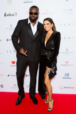 Eva Longoria - Global Gift Gala 2021 Photocall in Paris 10/30/2021