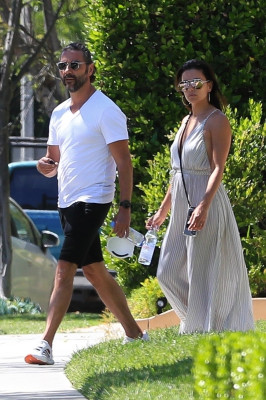 Eva Longoria is seen out in Los Angeles // 05/06/2020