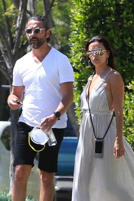 Eva Longoria is seen out in Los Angeles // 05/06/2020