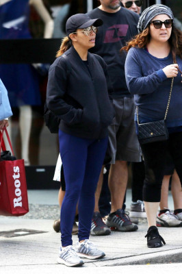 Eva Longoria in Tights – Out in Vancouver 