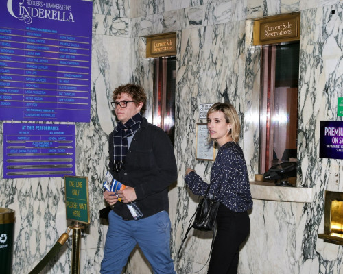 Evan Peters pic #734365