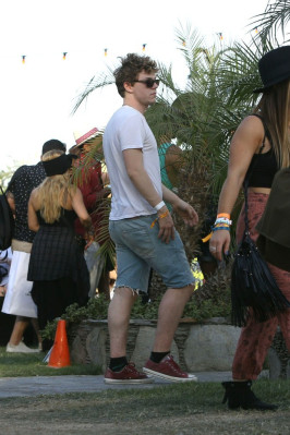 Evan Peters pic #738863