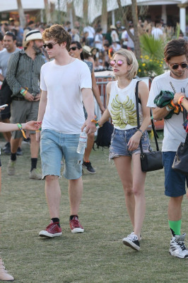 Evan Peters pic #738868