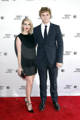 Evan Peters pic #734360