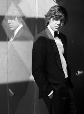 Evan Peters pic #742922