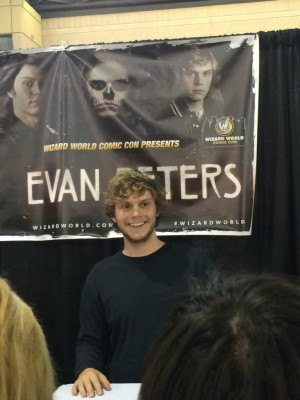 Evan Peters pic #744915