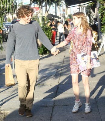 Evan Peters pic #737468
