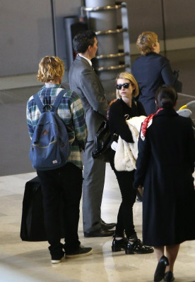 Evan Peters pic #738445