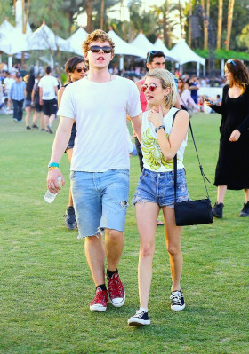 Evan Peters pic #738877